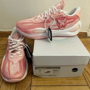 AR1 Austin Reaves shoe ‘Valentines’ Colorway Sz 11